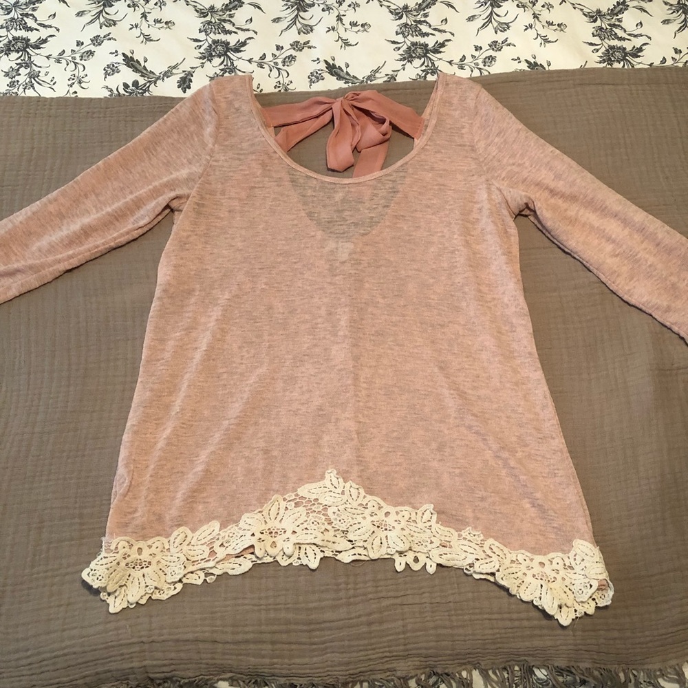 Moa mos blush pink flowy shirt with open back